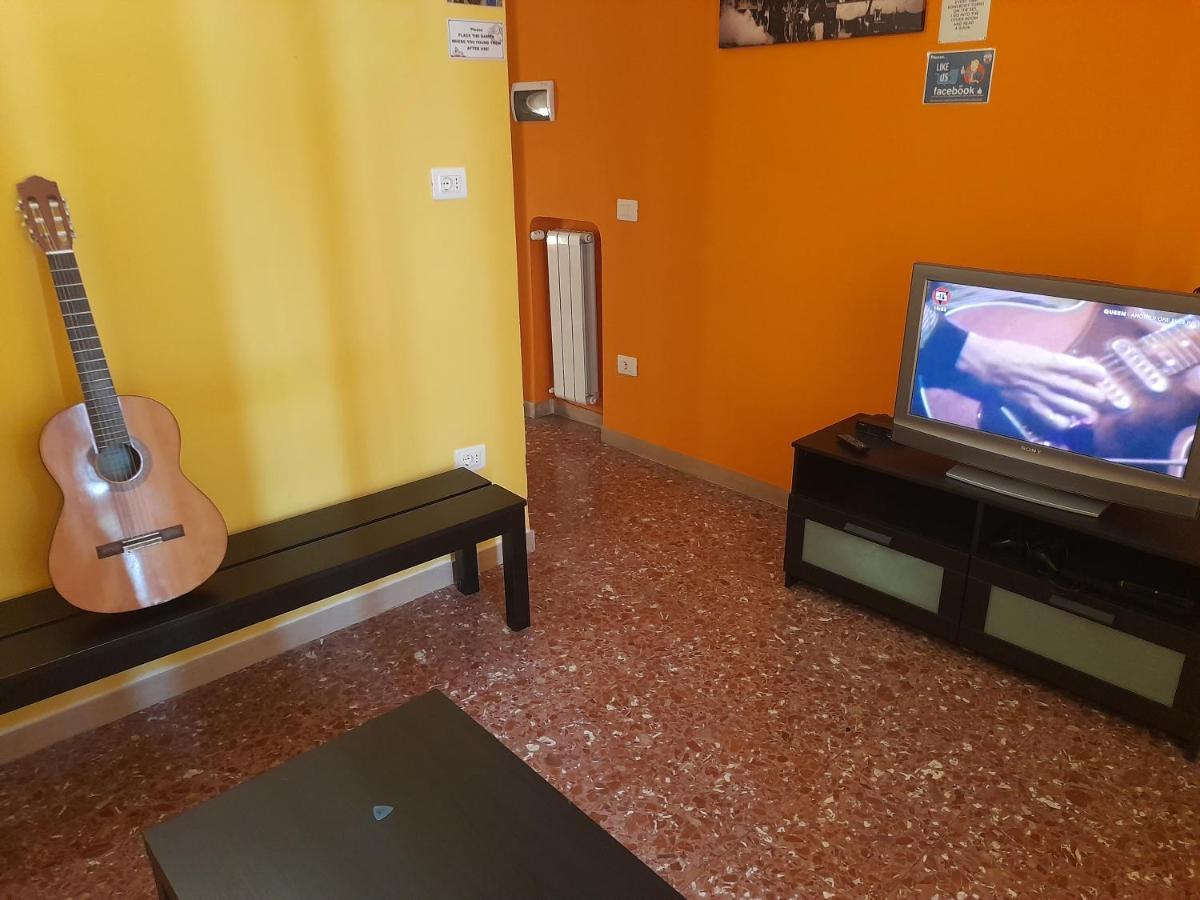 Pisa Train Station Hostel Εξωτερικό φωτογραφία