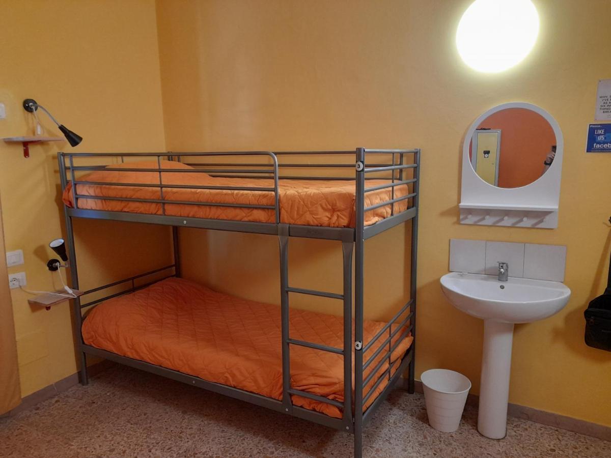 Pisa Train Station Hostel Εξωτερικό φωτογραφία