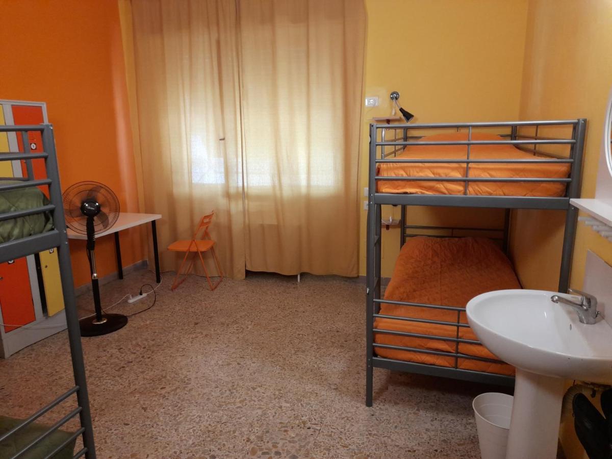 Pisa Train Station Hostel Εξωτερικό φωτογραφία